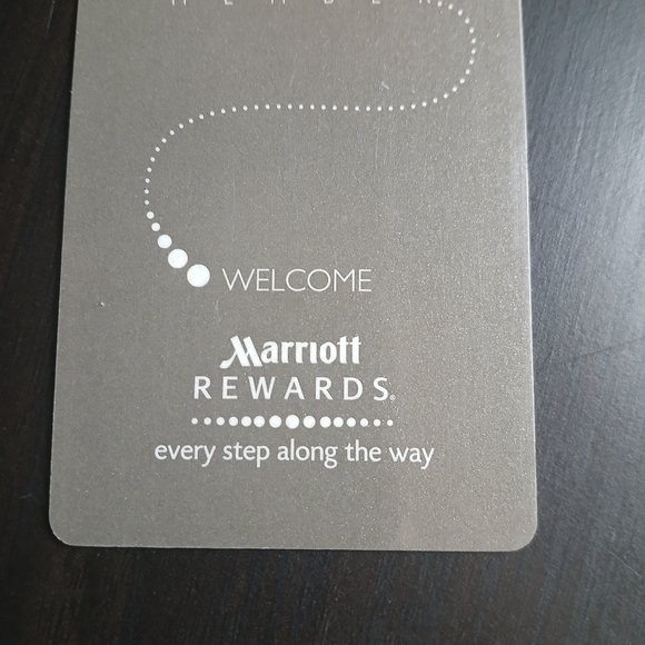 MARRIOTT Elite Member, Marriott Rewards Collectible Hotel Key Card Vacation - Picture 4 of 4